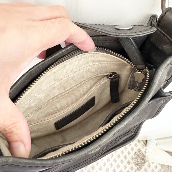 FRYE Madison North South Leather Mini Crossbody Bag BLACK - Picture 4 of 9